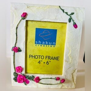 3D textured Floral Photo Frame